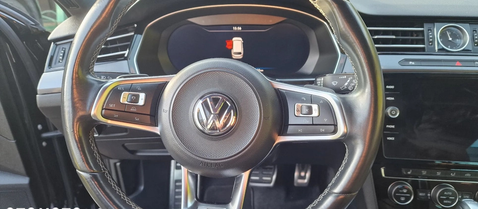 Volkswagen Passat cena 105000 przebieg: 135000, rok produkcji 2018 z Koszalin małe 407